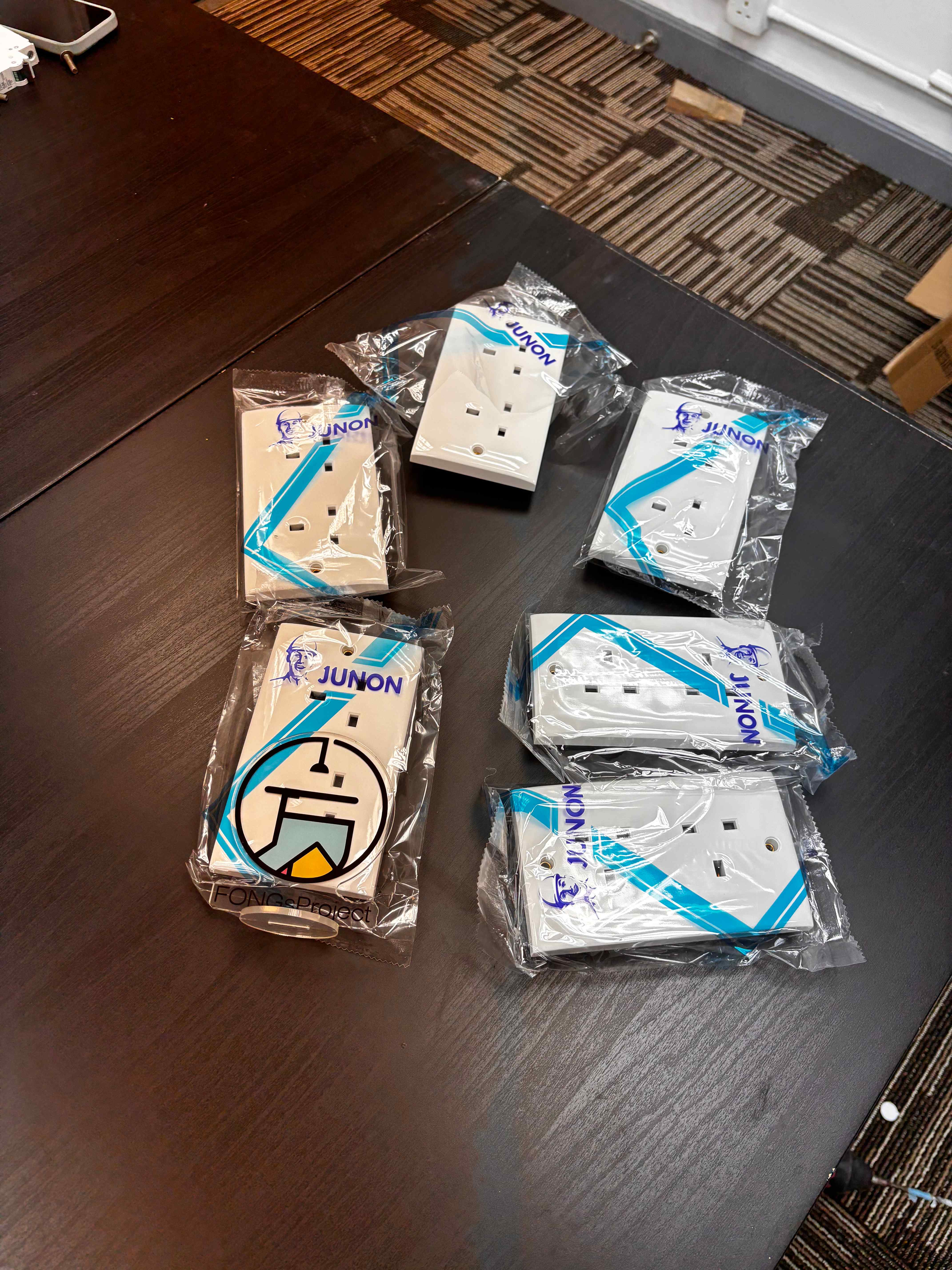 小辦公室加改電制